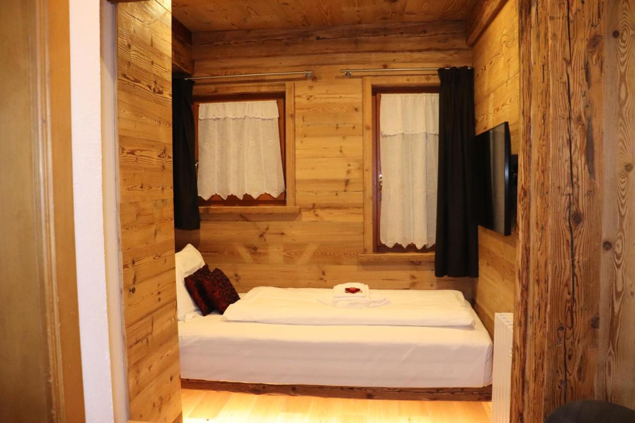 Hotel Ciasa Lorenzi Cortina dʼAmpezzo Dış mekan fotoğraf