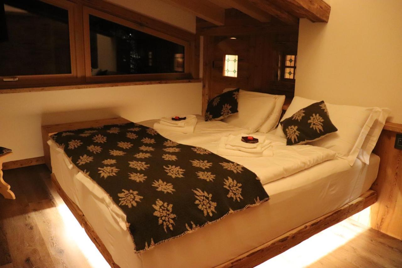 Hotel Ciasa Lorenzi Cortina dʼAmpezzo Dış mekan fotoğraf