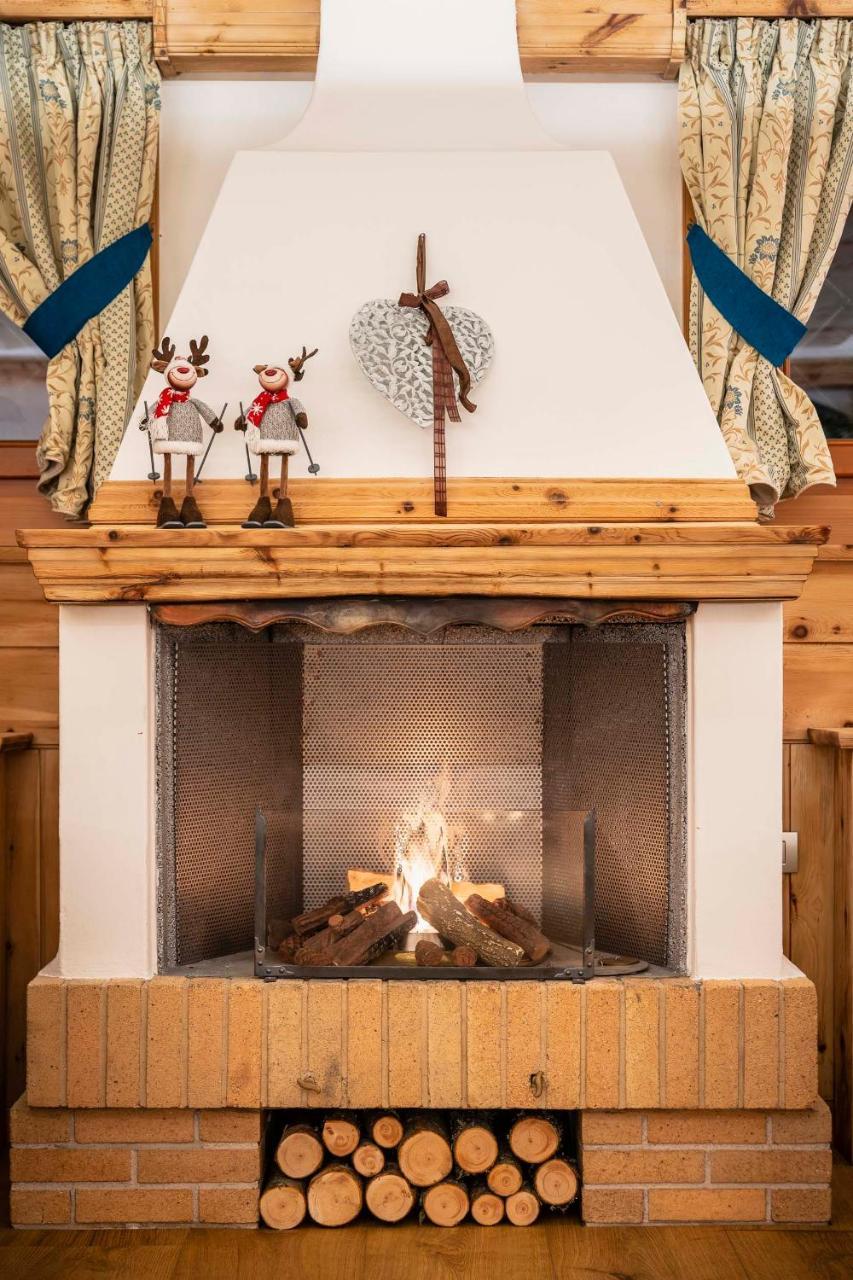 Hotel Ciasa Lorenzi Cortina dʼAmpezzo Dış mekan fotoğraf