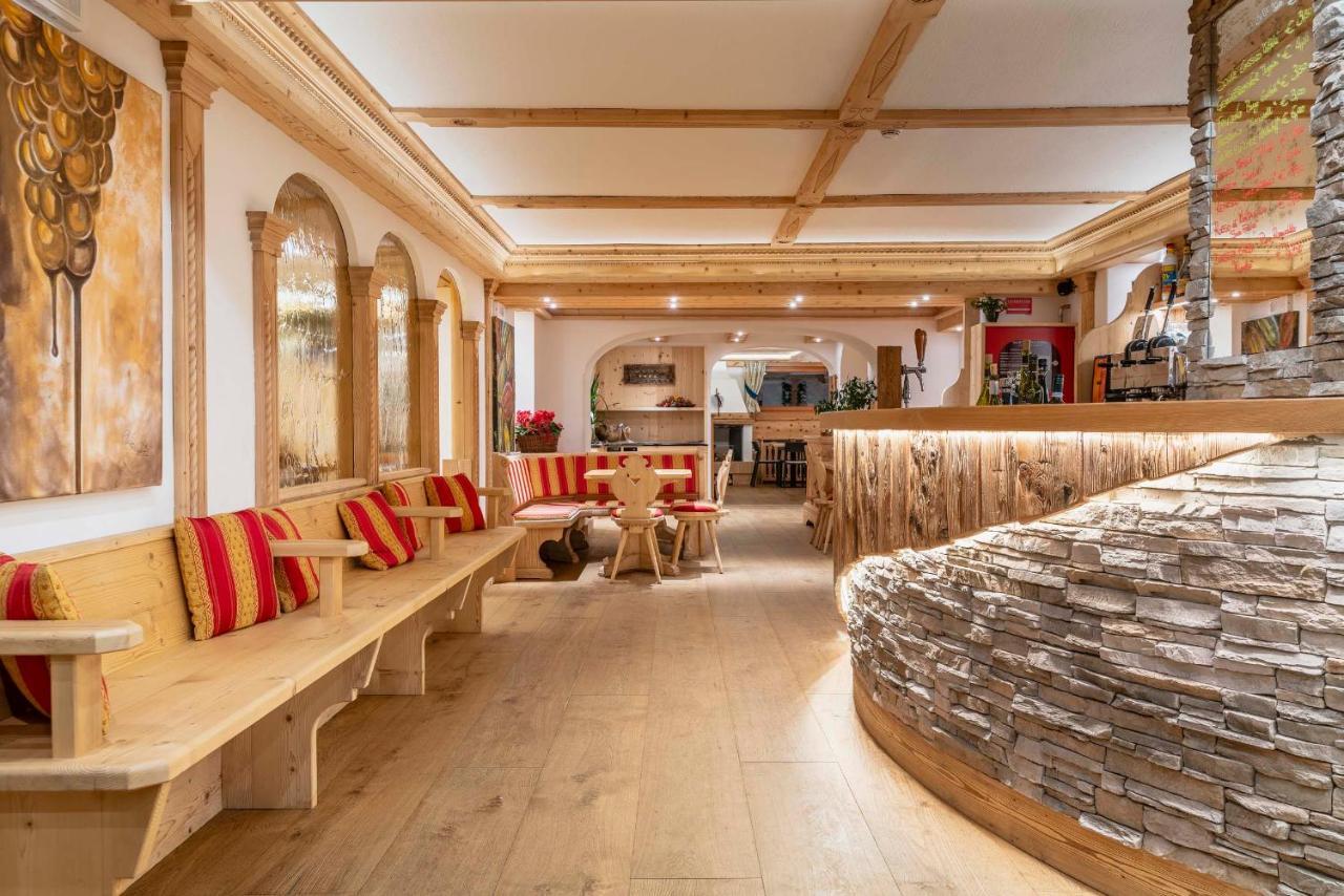 Hotel Ciasa Lorenzi Cortina dʼAmpezzo Dış mekan fotoğraf